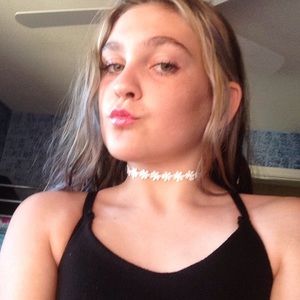 Meet your Posher, Marissa